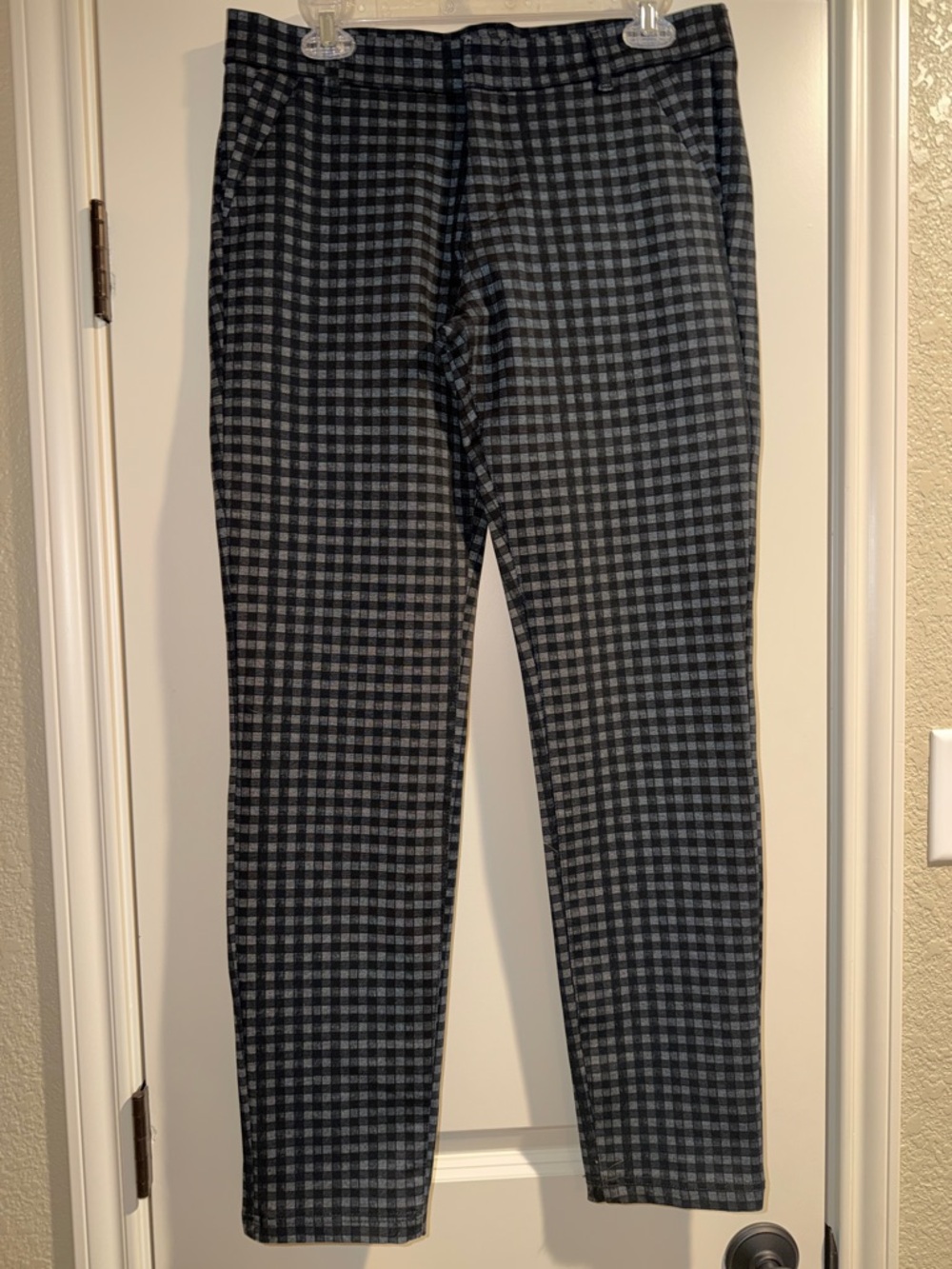 Kut from the Kloth Black and Gray Checked Skinny Pants